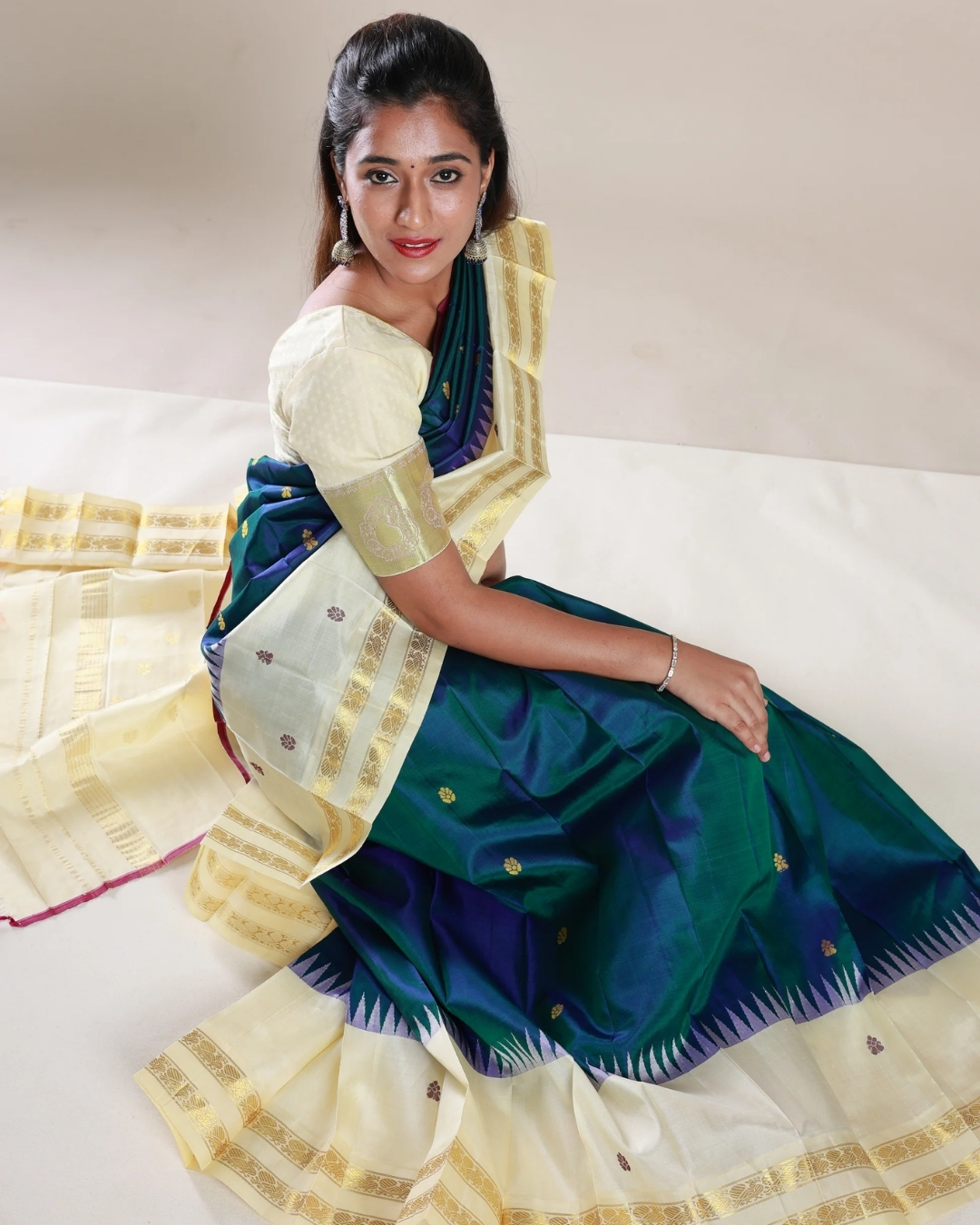 Pure Soft Silk Saree with Traditional Kanchi Border - Image 3